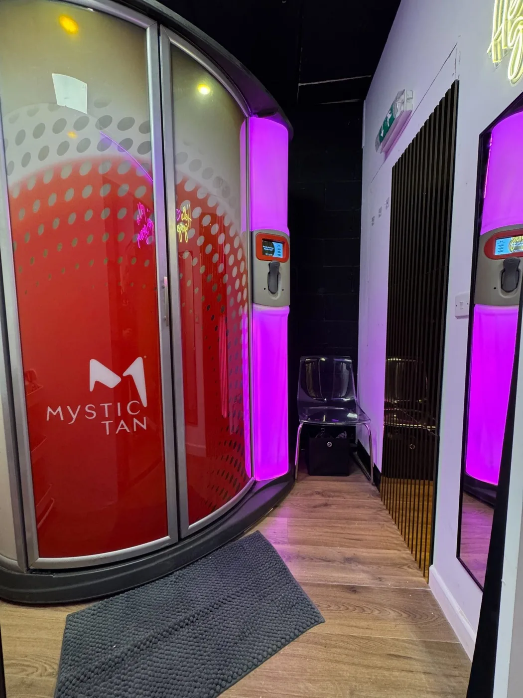 Mystic Tan automated spray tan booth at Luxe Glow Studio